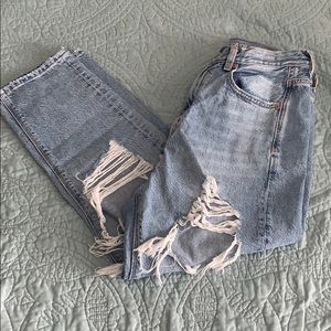 American Eagle Mom Jeans Size 6 Extra Short